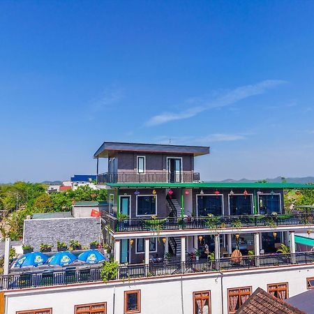 Tutu'S Homestay Фонгня Экстерьер фото