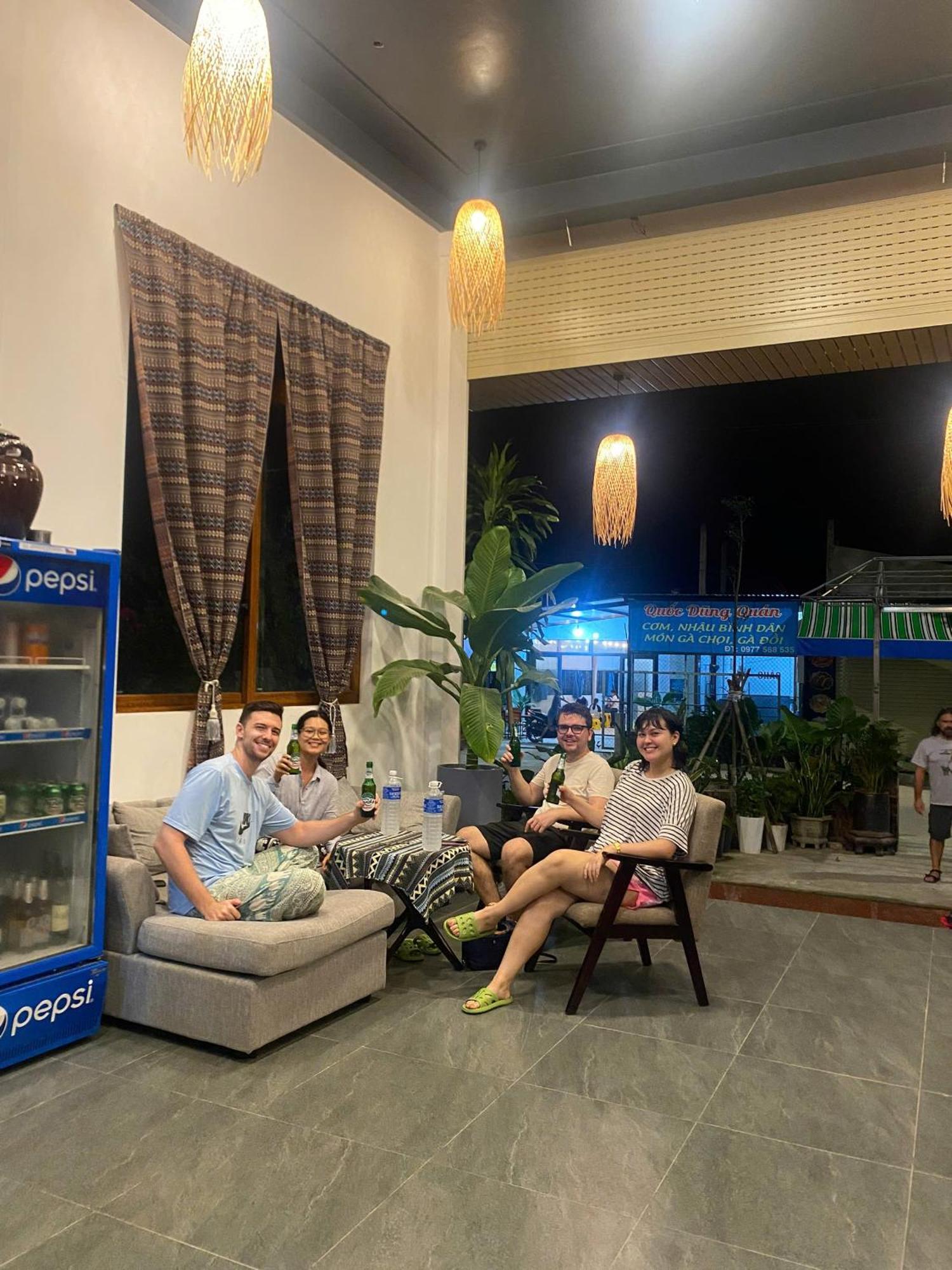 Tutu'S Homestay Фонгня Экстерьер фото