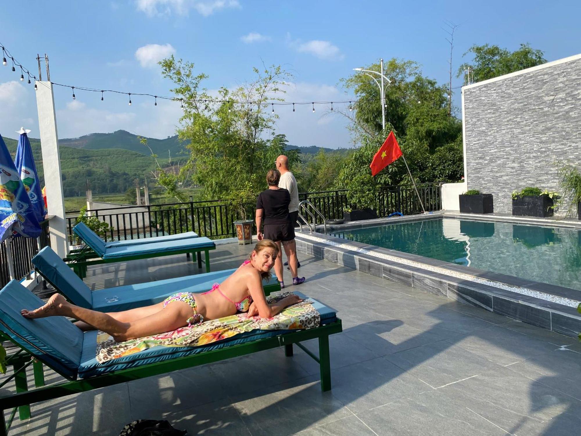Tutu'S Homestay Фонгня Экстерьер фото